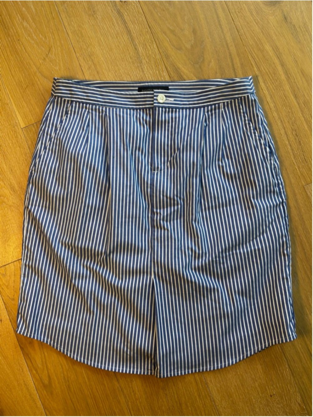Banana Republic Mini Skirt Size 4 Blue & White Striped